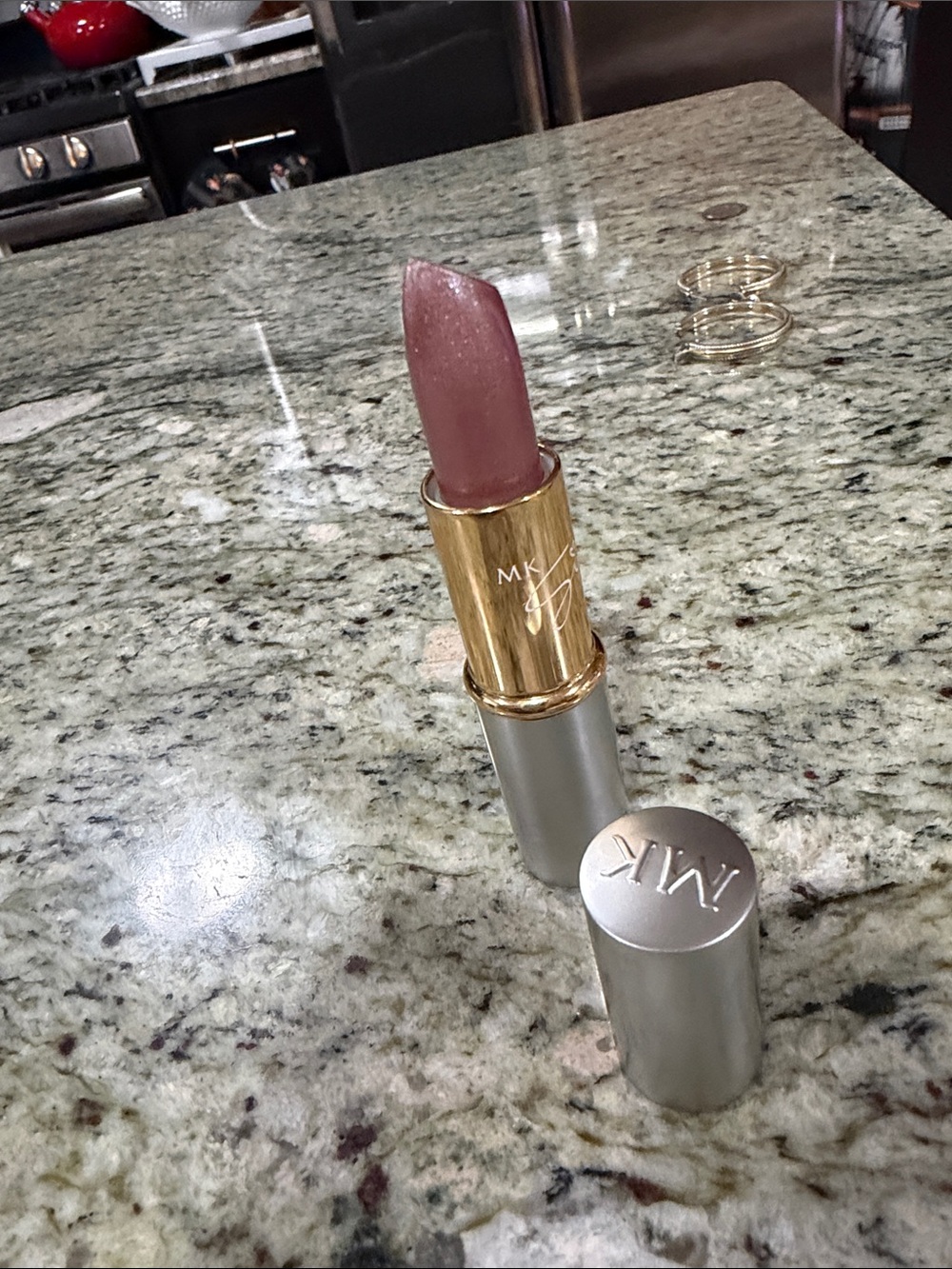 Signature Pink Shimmer Lipstick - Pink shade pink shimmer by Mary Kay